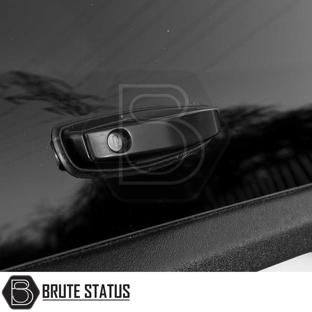 Toyota Hilux 2016+ MK8, MK9 Truckman RS Hardtop Canopy - Glazed Rear Window & Remote Locking