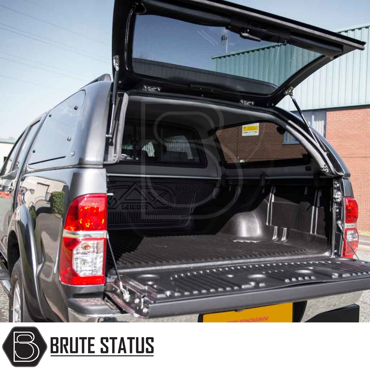 Toyota Hilux 2005-2016 MK6, MK7 Truckman Grand Hardtop Canopy - Remote Locking
