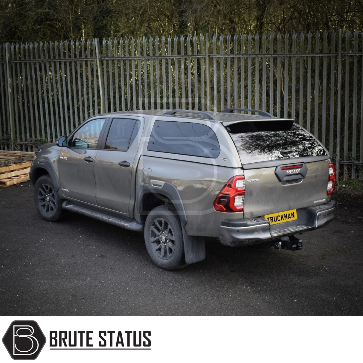 Toyota Hilux Invincible X 2016+ MK8, MK9 Truckman Grand Hardtop Canopy - Remote Locking