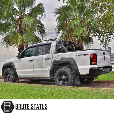 Fiat Fullback Roll Bar Matte Black, featuring heavy-duty steel and matte black finish, enhances vehicle's rugged look.