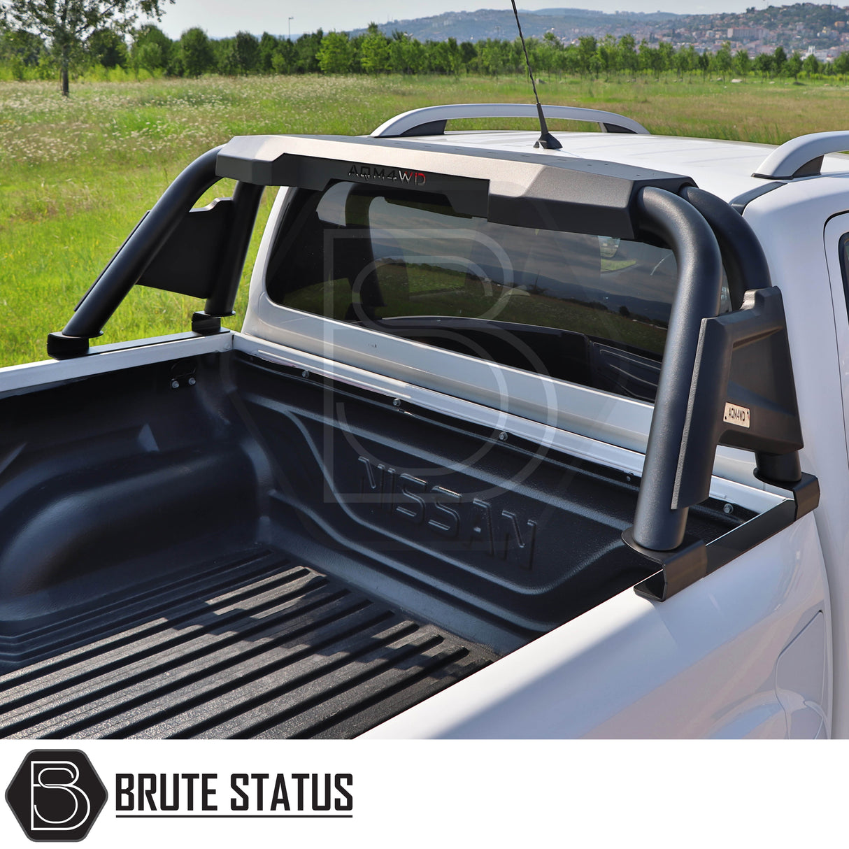Fiat Fullback Roll Bar Matte Black, featuring heavy-duty steel and matte black finish, enhances vehicle's rugged look.