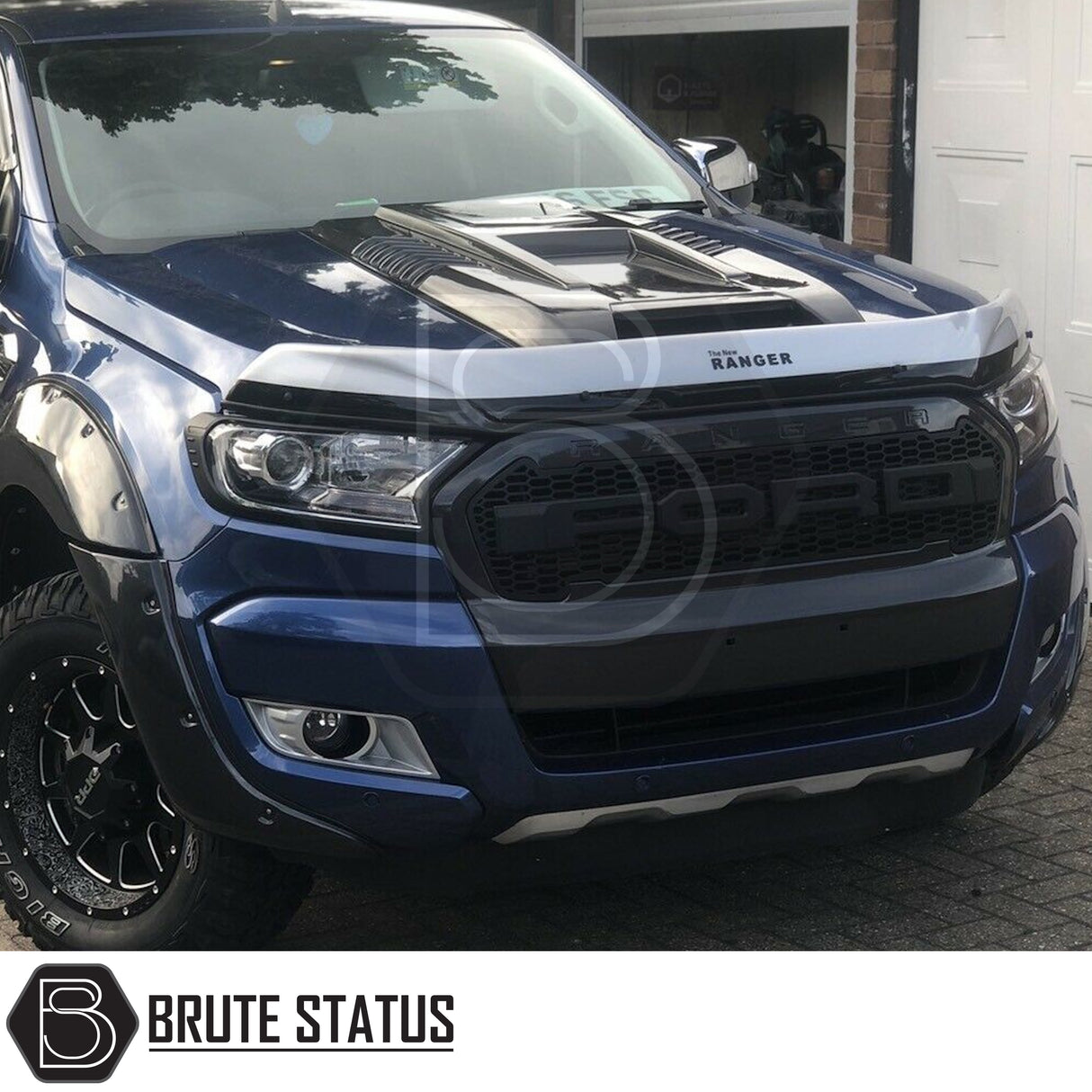 Matte black Raptor-style bonnet scoop for Ford Ranger 2015–2022, made from impact-resistant plastic with easy 3M tape installation and no drilling required