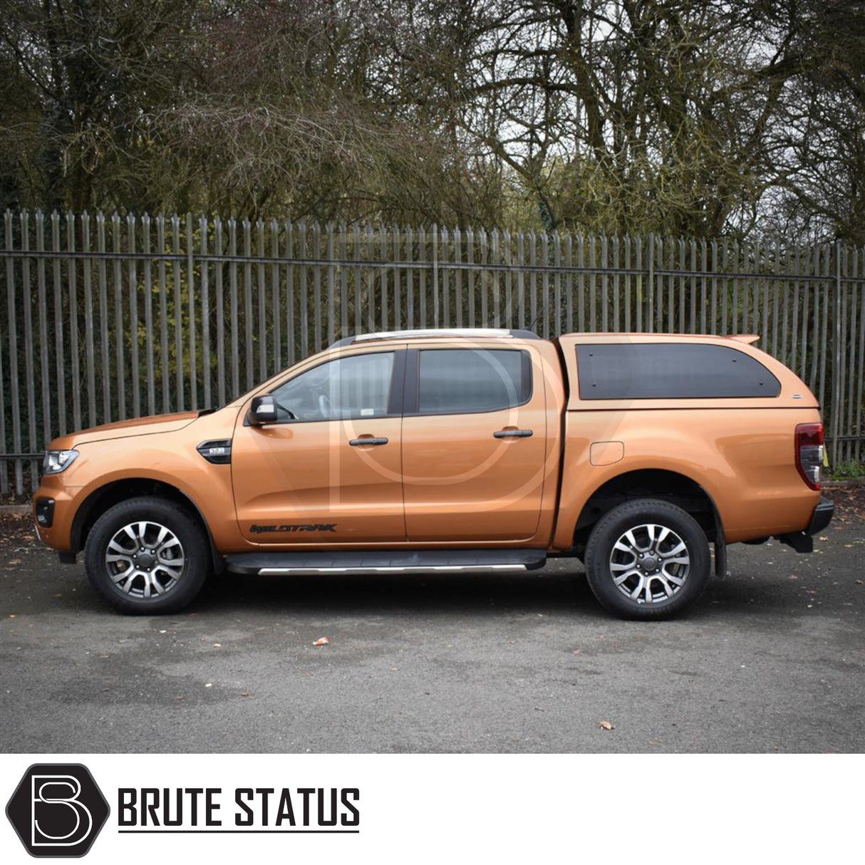 Ford Ranger 2012-2022 T6, T7, T8 Truckman Grand Hardtop Canopy with remote locking and roof bars, enhancing style and functionality for pick-up trucks.
