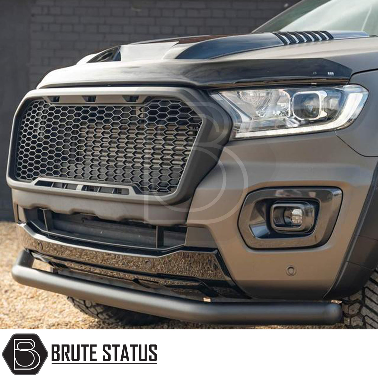 Ford Ranger 2015-2022 Overland Extreme Bonnet Scoop, black ABS plastic with curved edges, designed for easy installation without drilling. Ideal for customizing your truck.