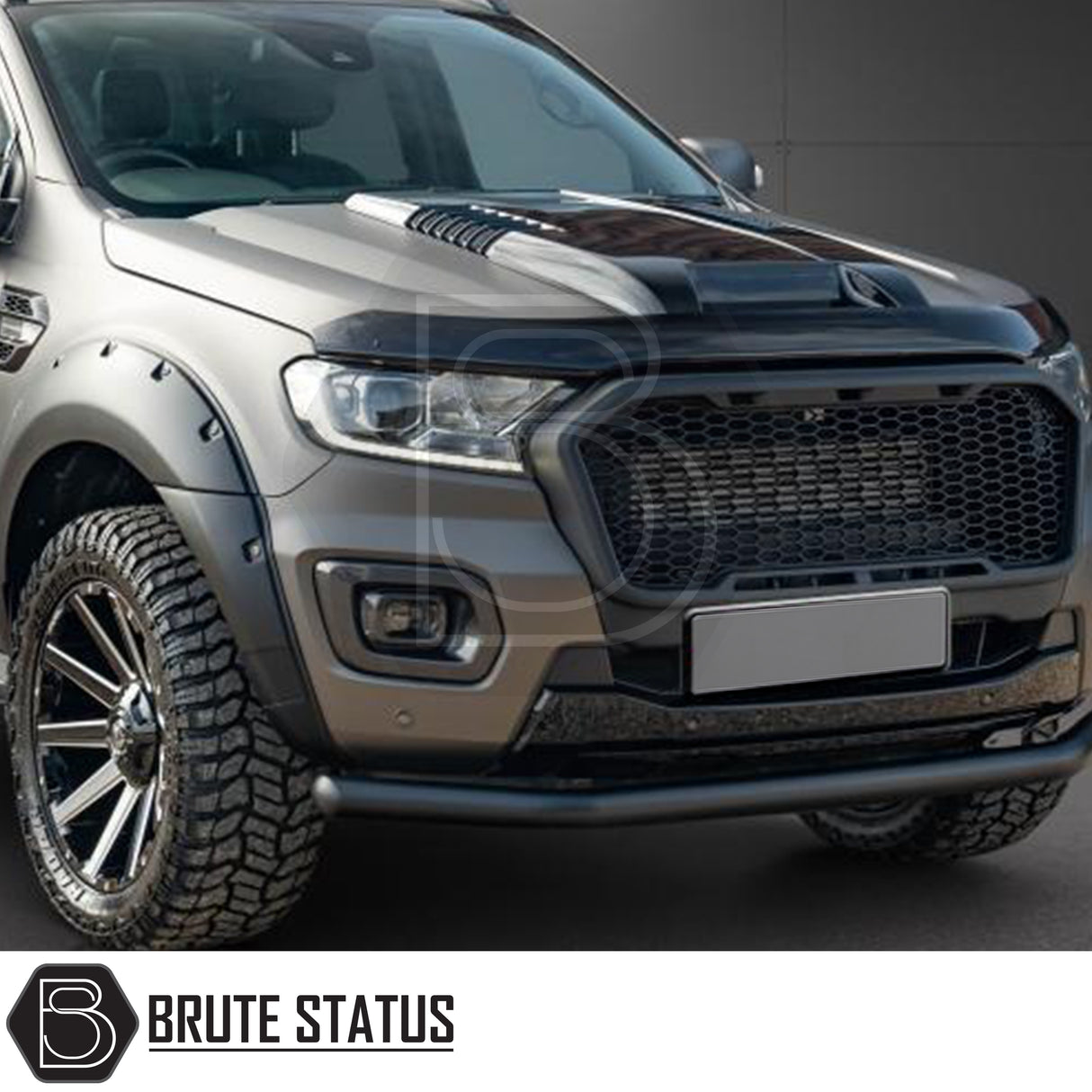 Ford Ranger 2015-2022 Overland Extreme Bonnet Scoop, black ABS plastic with curved edges, designed for easy installation without drilling. Ideal for customizing your truck.