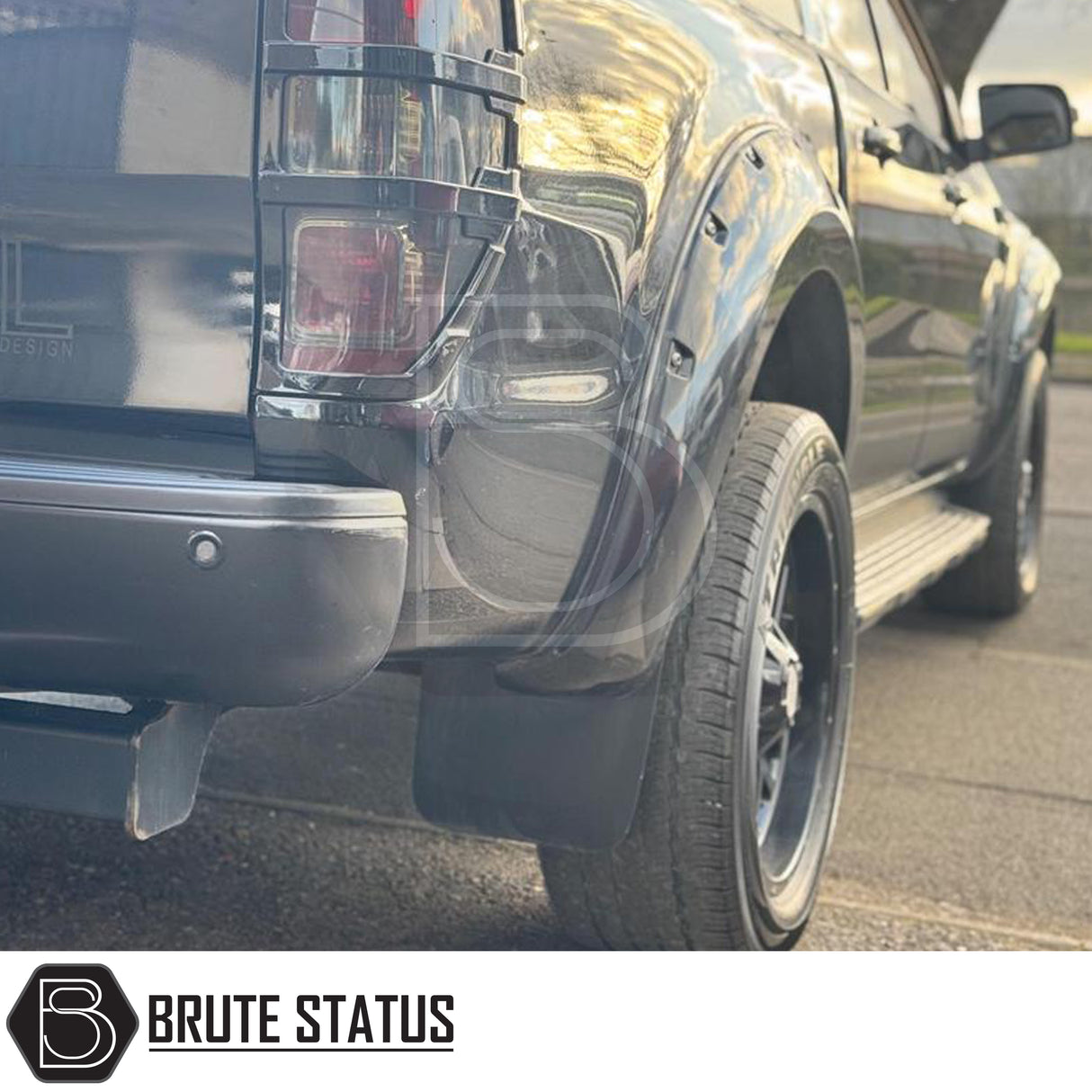 Gloss black riveted style ABS plastic wide arch kit for Ford Ranger 2016-2019 pickup truck