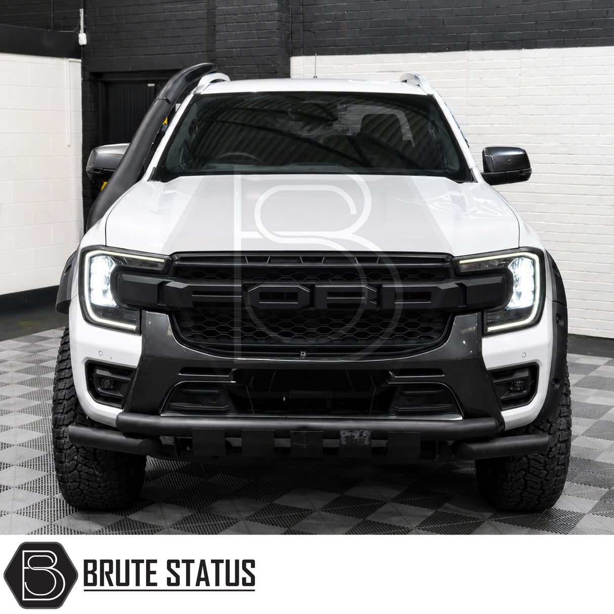 Heavy-duty Ford Ranger T9 raised air intake snorkel for off-road driving with eagle head intake design