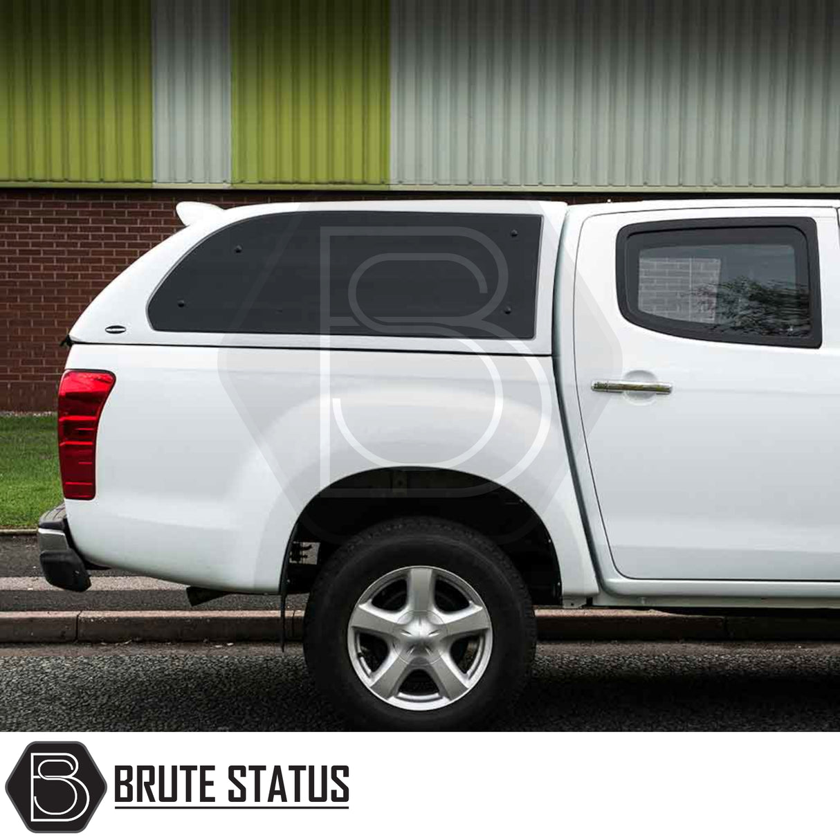 Isuzu D-Max 2012-2021 Truckman Grand Hardtop Canopy with tinted windows and remote locking, enhancing storage and security for pickup customization.