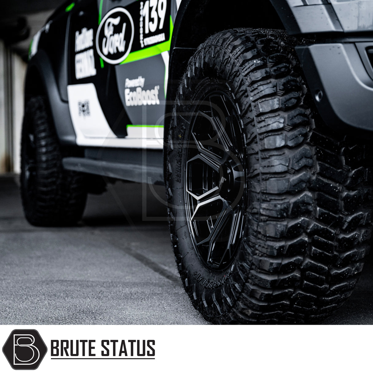 JR Wheels JRX11 alloy wheel in Gloss Black with Machined Face, 18x9 size, PCD 6x139.7 or 6x114.3, offset ET25, centre bore 110. Comes as a set of 4 with correct spigot rings and includes wheel nuts.