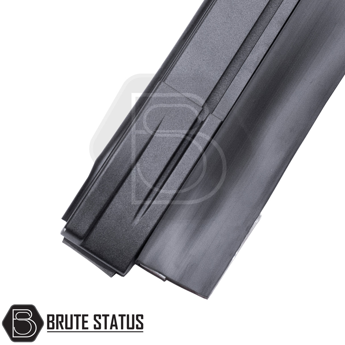 Black manual roller shutter for isuzu dmax 2012-2021 pickup truck. Durable, high-quality design for secure cargo protection and easy manual operation
