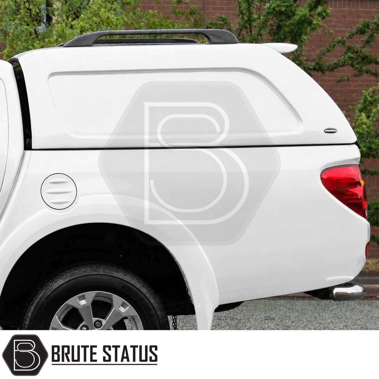 Mitsubishi L200 hardtop canopy with sliding bulkhead window carpet lined interior and heated rear window for everyday use