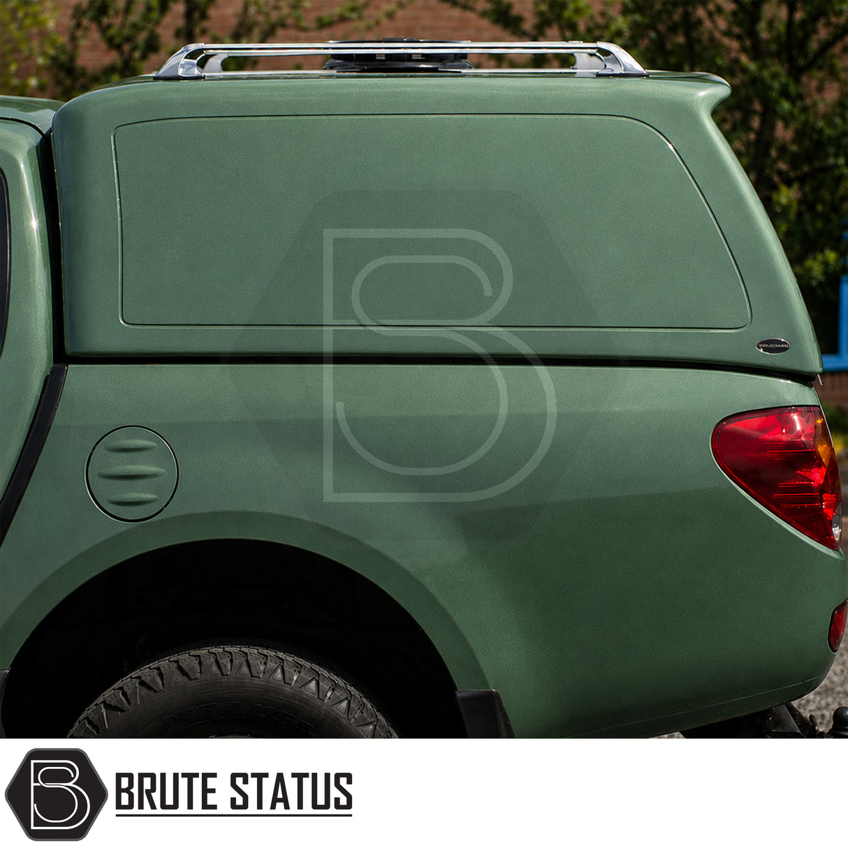 Mitsubishi L200 work truck canopy Series 4 Long Bed with glazed rear door and wipe clean commercial interior