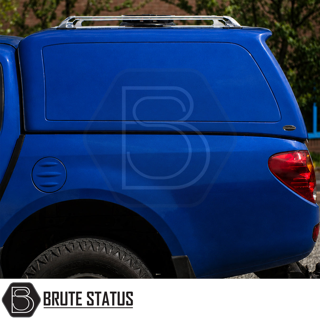 Mitsubishi L200 pickup canopy 2010-2015 Truckman RS hardtop with non drill clamp fitting and secure cargo storage