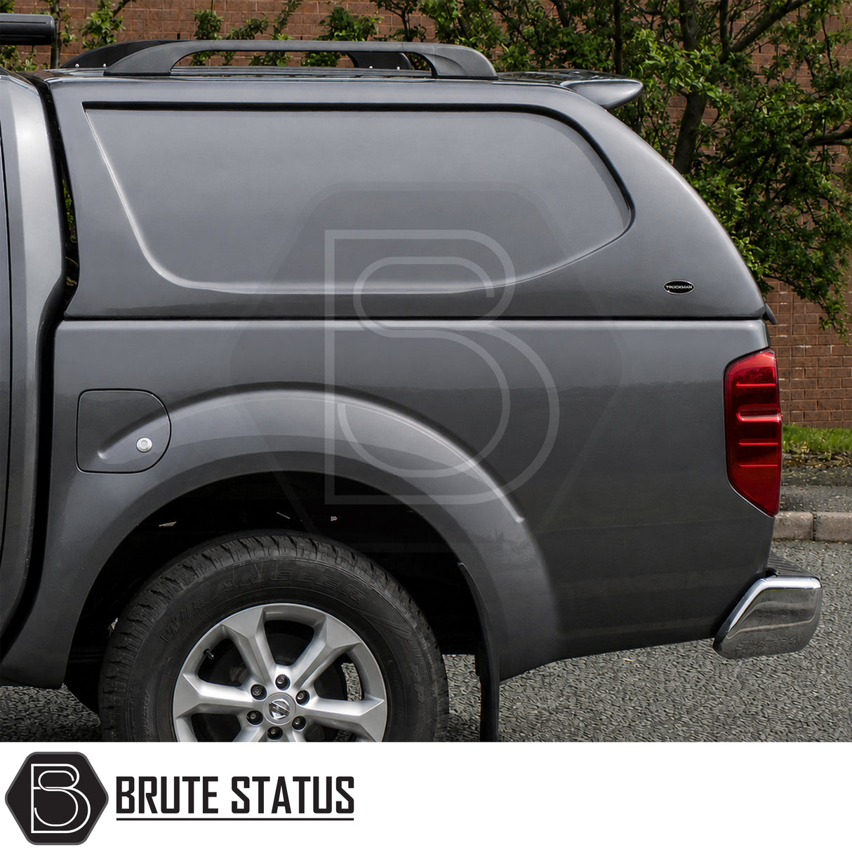Heavy-duty Truckman L-Series canopy for Nissan Navara with tinted glazed rear tailgate window