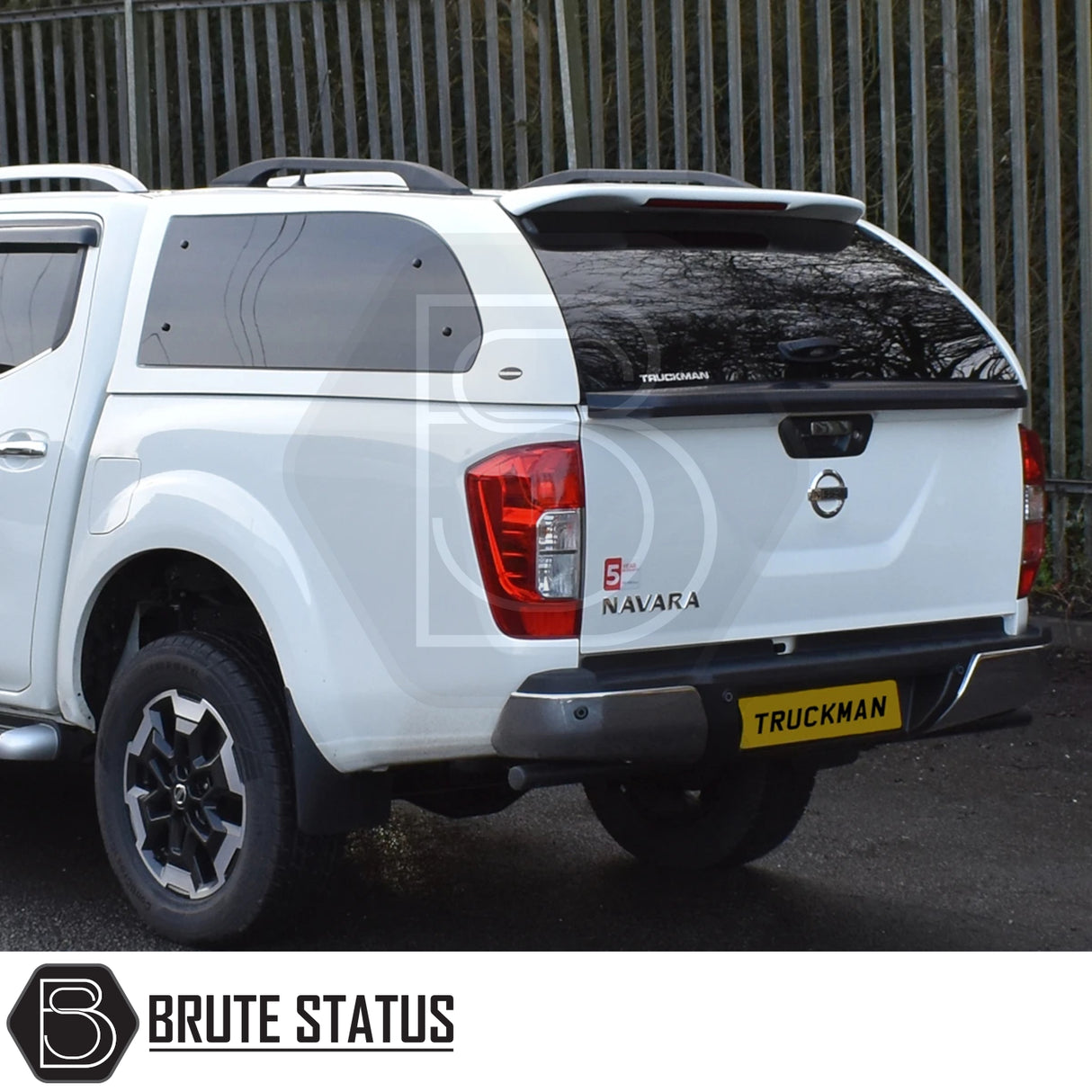 Nissan Navara 2015-2023 NP300 Truckman Grand Hardtop Canopy with tinted windows and remote locking, enhancing storage and security for pick-up trucks.