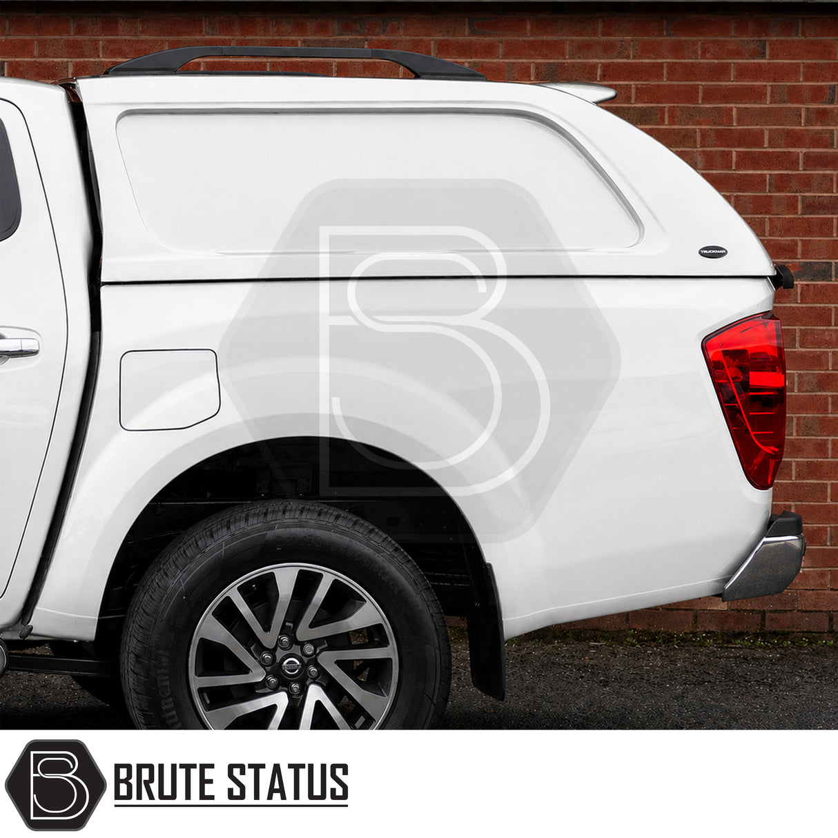 Nissan Navara 2015-2023 pickup canopy Truckman L-Series for work leisure and secure storage