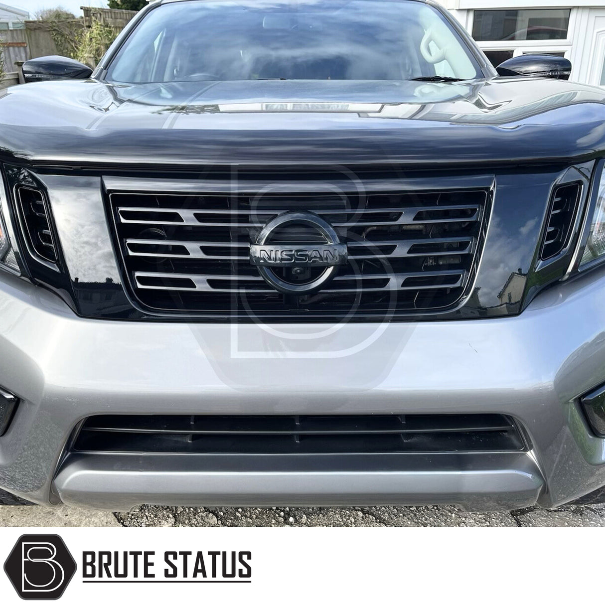 Nissan Navara NP300 gloss black front grille replacement 2015-2022 aftermarket styling upgrade