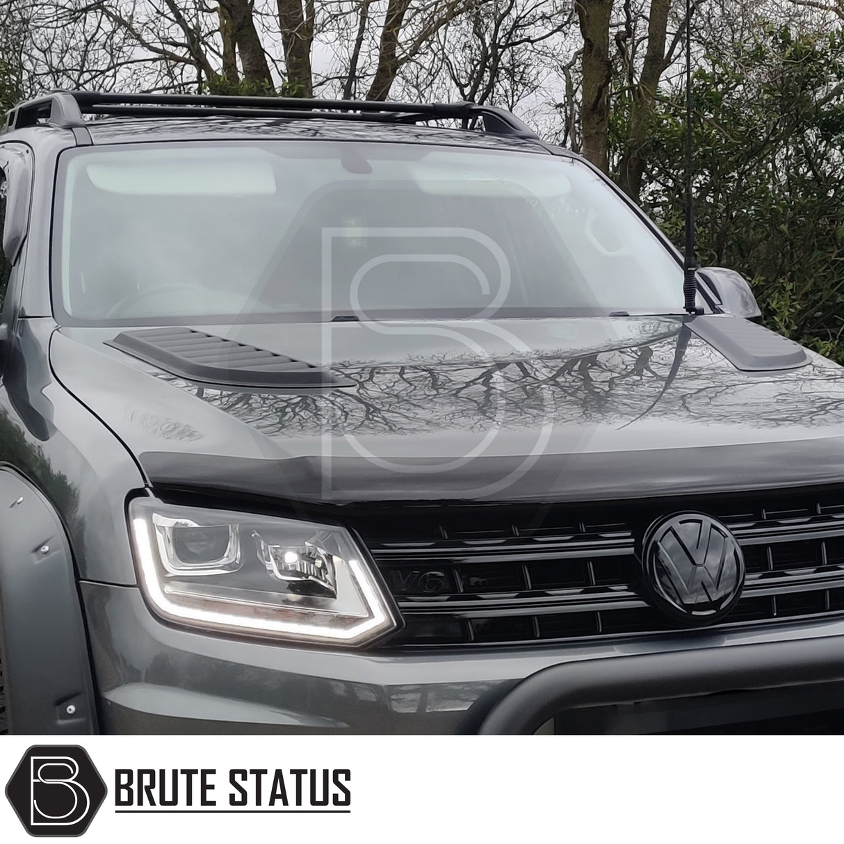 Universal matte black bonnet vents for pickup trucks and 4x4 vehicles with durable ABS construction and easy adhesive installation
