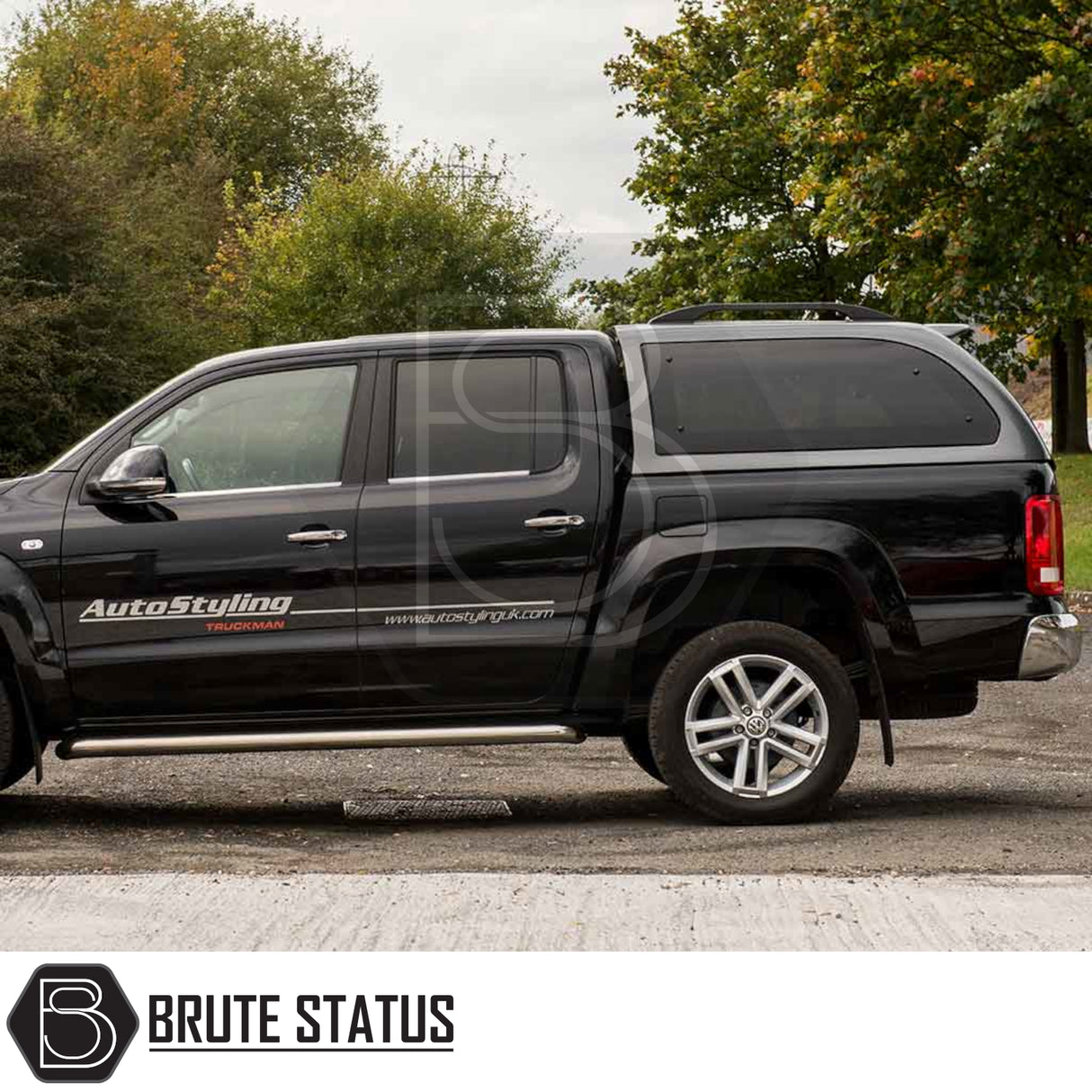 Volkswagen Amarok 2010-2022 Truckman Grand Hardtop Canopy with remote locking, features tinted windows and a stylish cab-high design.