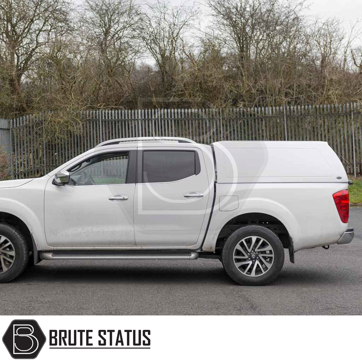 Nissan Navara 2015-2023 NP300 Truckman RS Hardtop Canopy - Glazed Rear Window &  Remote Locking