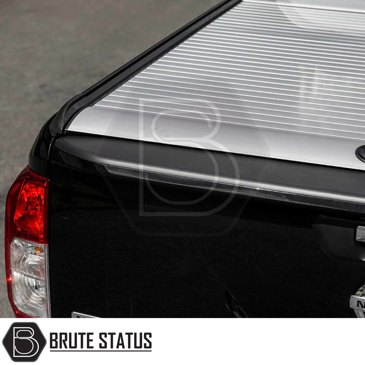 Nissan Navara 2015-2023 NP300 Mountain Top Tonneau Cover Roller Shutter (Silver)