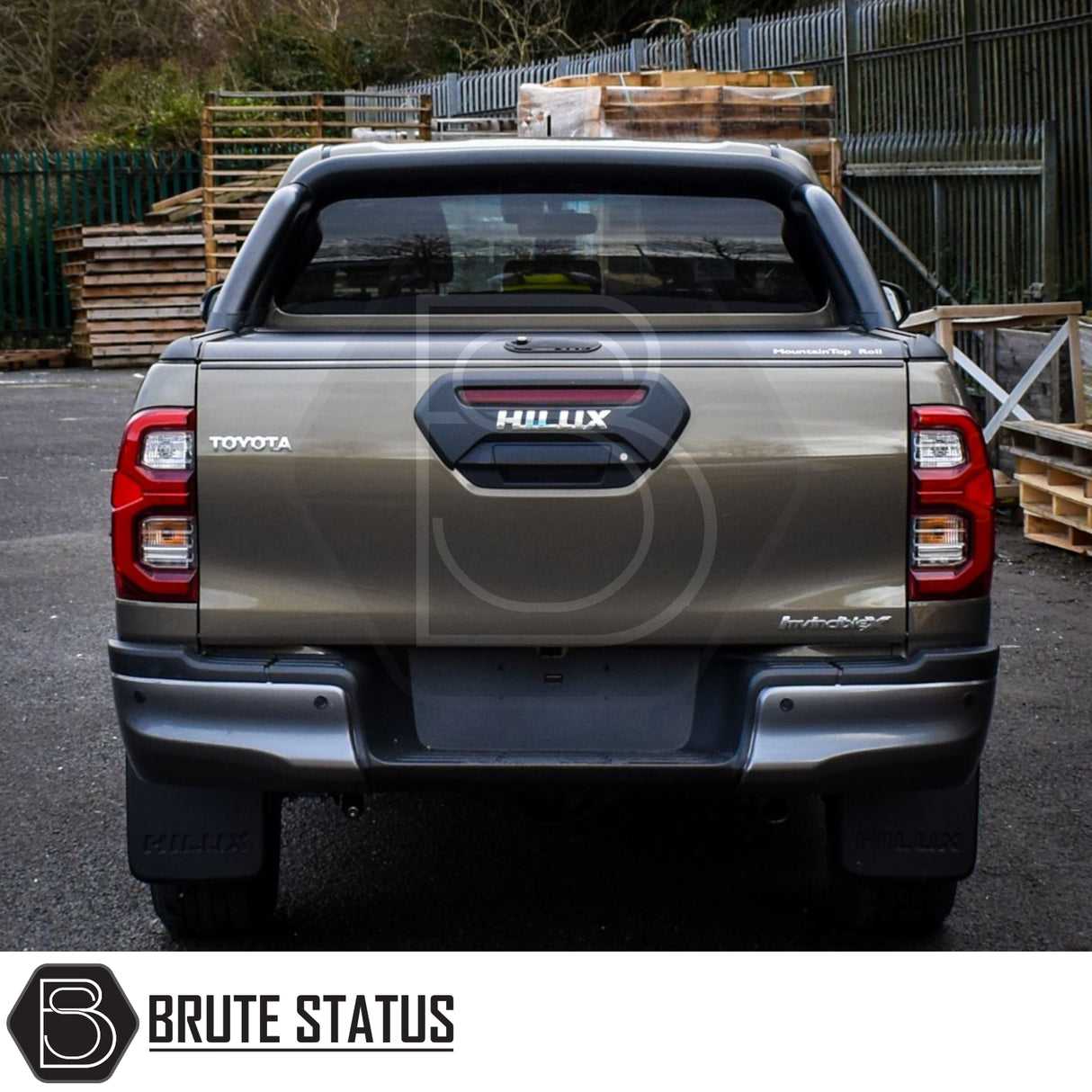 Toyota Hilux 2016+ MK8, MK9 Mountain Top Tonneau Cover Roller Shutter (Black)