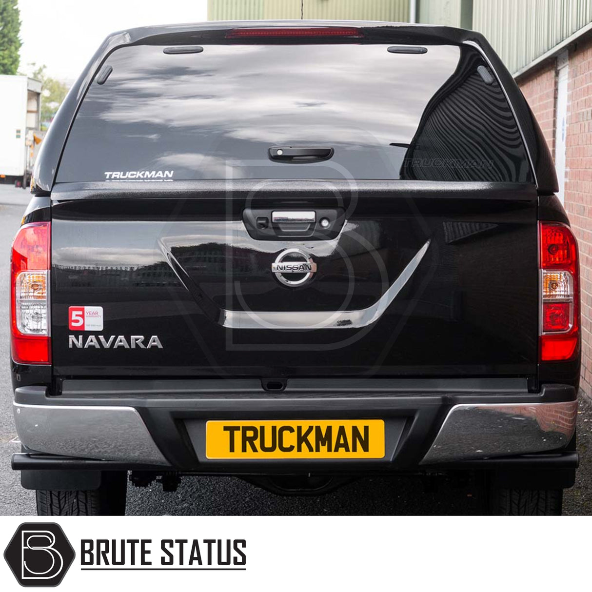 Nissan Navara 2015-2023 NP300 Truckman RS Hardtop Canopy - Glazed Rear Window &  Remote Locking