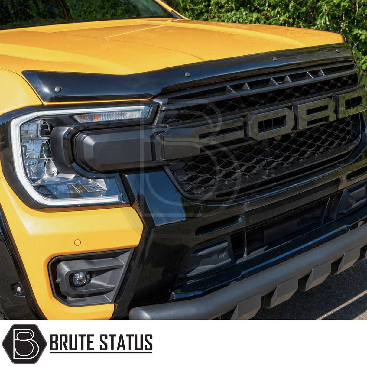 Acrylic black bonnet guard for Ford Ranger T9 with fade-resistant ABS plastic and simple installation