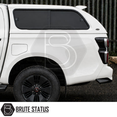 Luxury Isuzu D-Max Truckman GLS canopy with sliding side windows and integrated roof bars