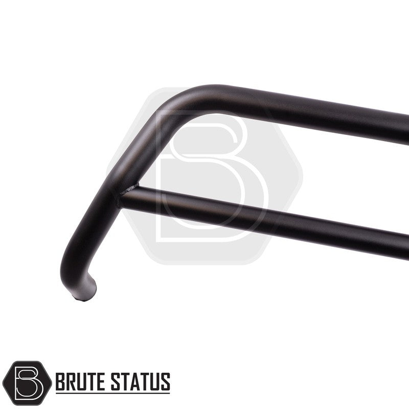 Matte black city bar fitted to a 2006–2014 Series 4 L200, made from durable carbon steel to enhance styling and provide bumper protection, featuring a TÜV-certified, no-drill, DIY installation using chassis-mounted U-brackets.