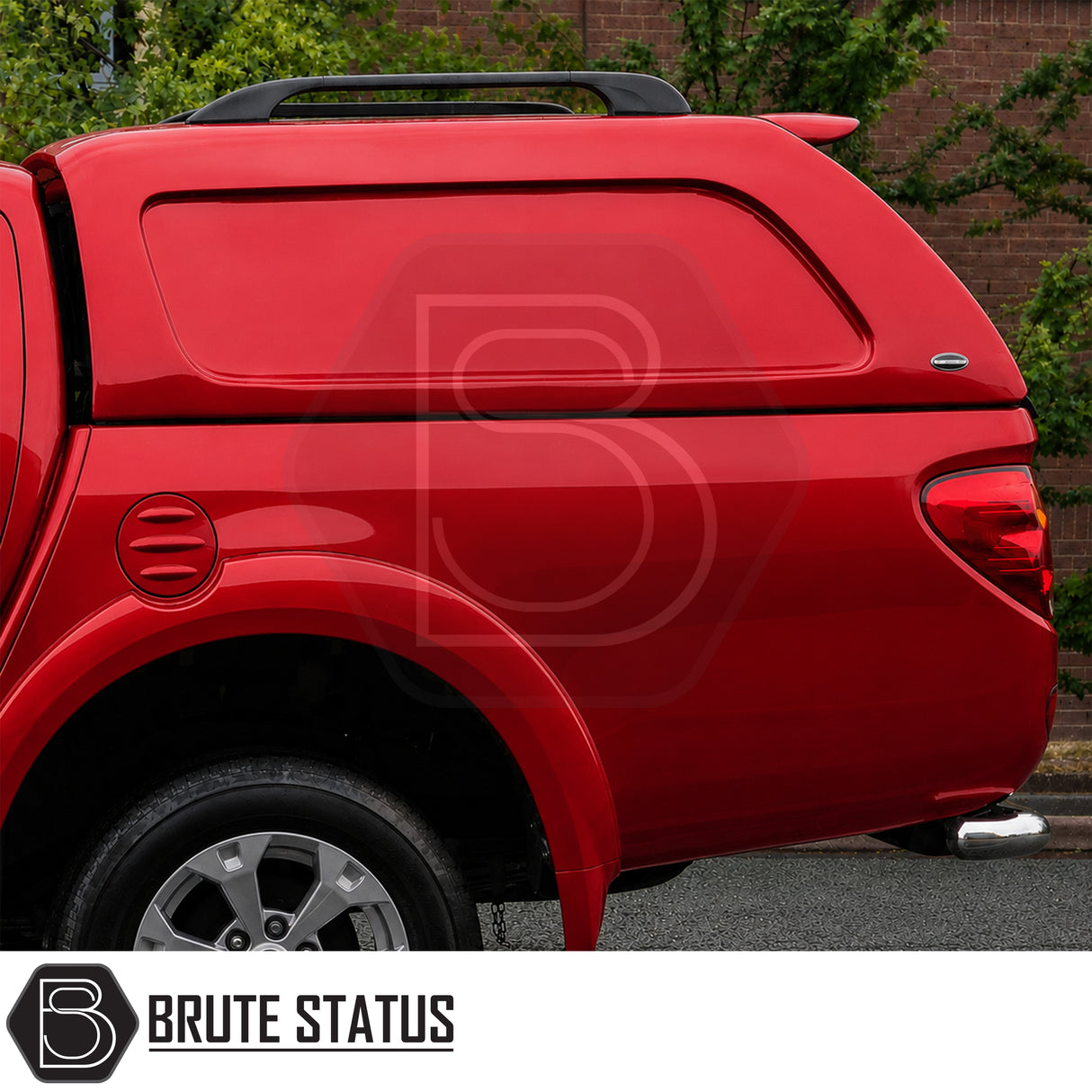 Truckman L-Series canopy for Mitsubishi L200 Series 4 Long Bed solid sided hardtop with secure remote locking