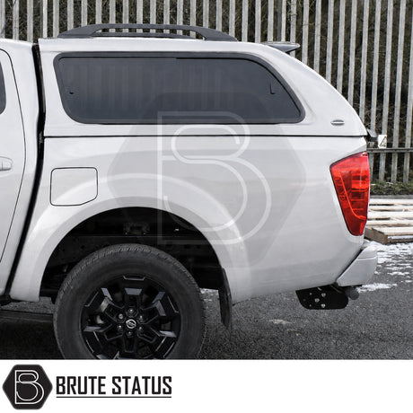 Nissan Navara NP300 canopy 2015-2023 hardtop truck bed cover with sliding windows and tinted glass