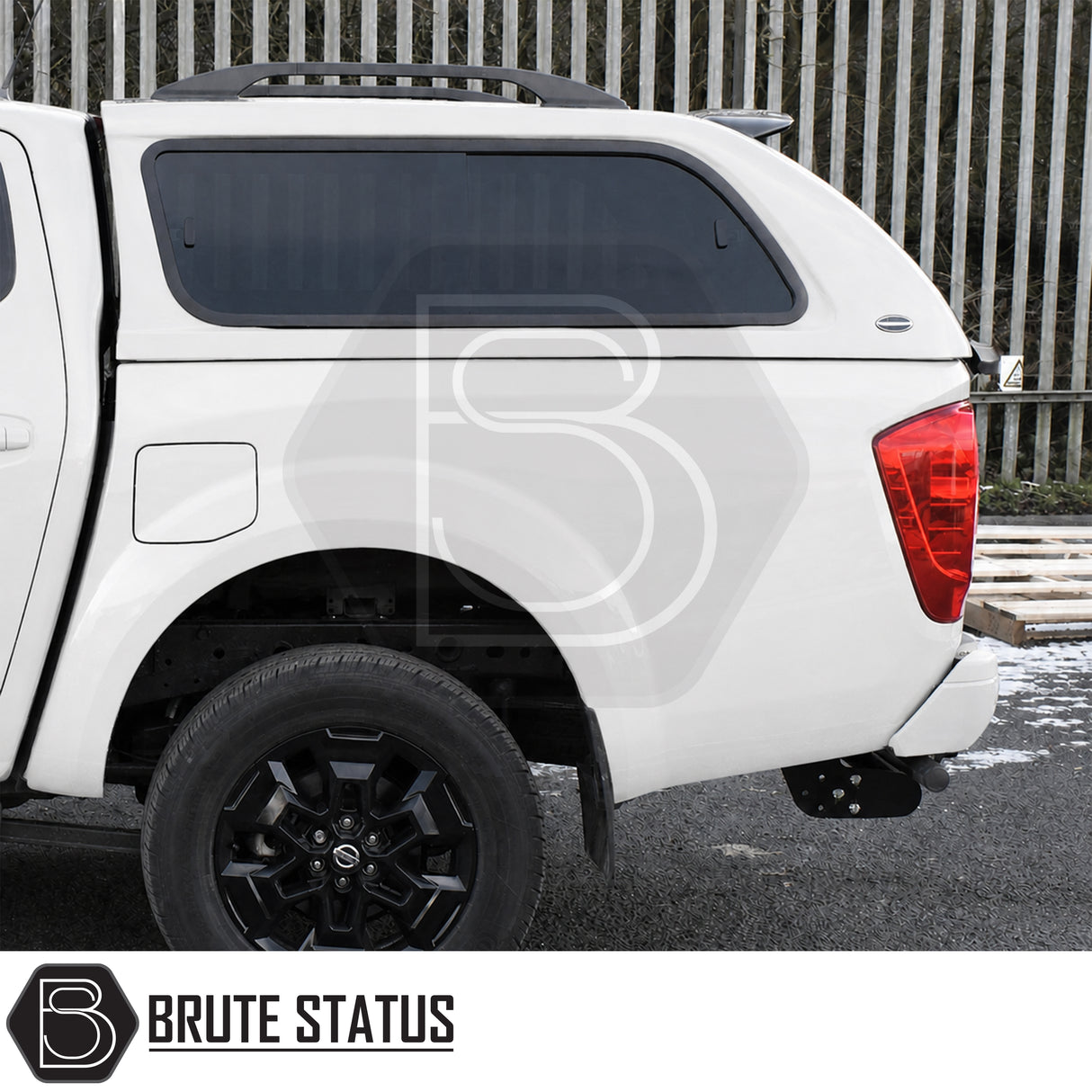 Truckman GLS canopy Nissan Navara NP300 2015-2023 vinyl lined interior remote locking hardtop