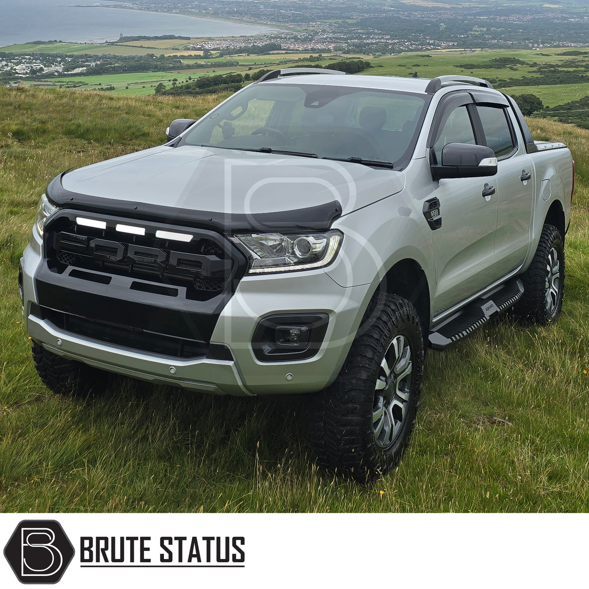 Ford Ranger 2015–2022 Facelift Bonnet Guard – Premium black acrylic stone and bug deflector, aerodynamic design, protects bonnet and windscreen, durable ABS construction, fade and rust resistant, easy fit with pre-assembled mounting brackets included.