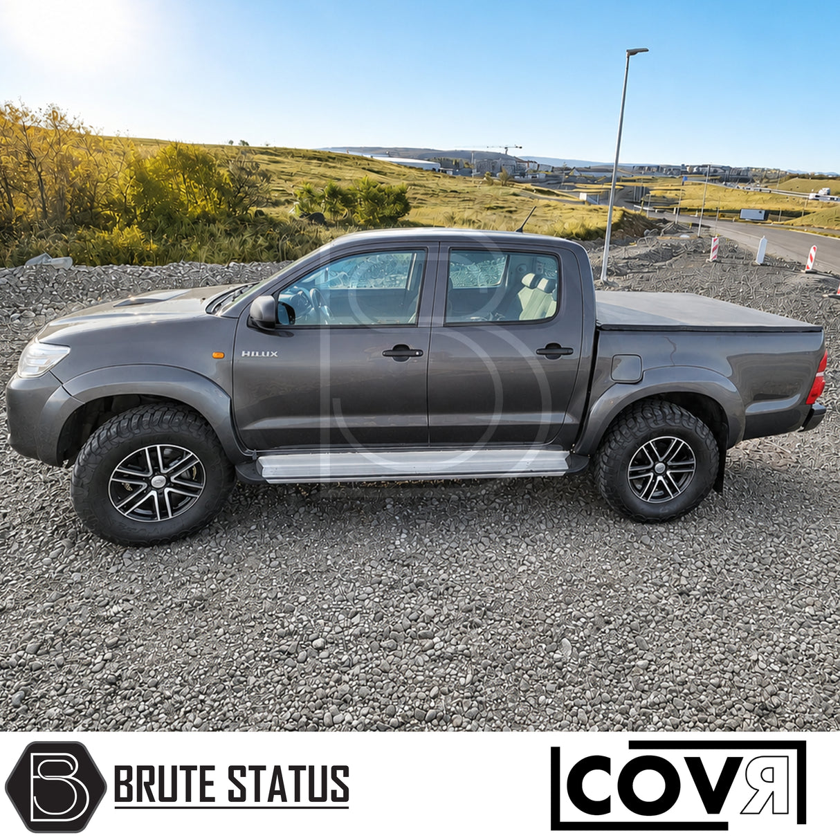 Premium Toyota Hilux tonneau cover for 2005-2014 Double Cab models, weather-resistant folding truck bed cover.