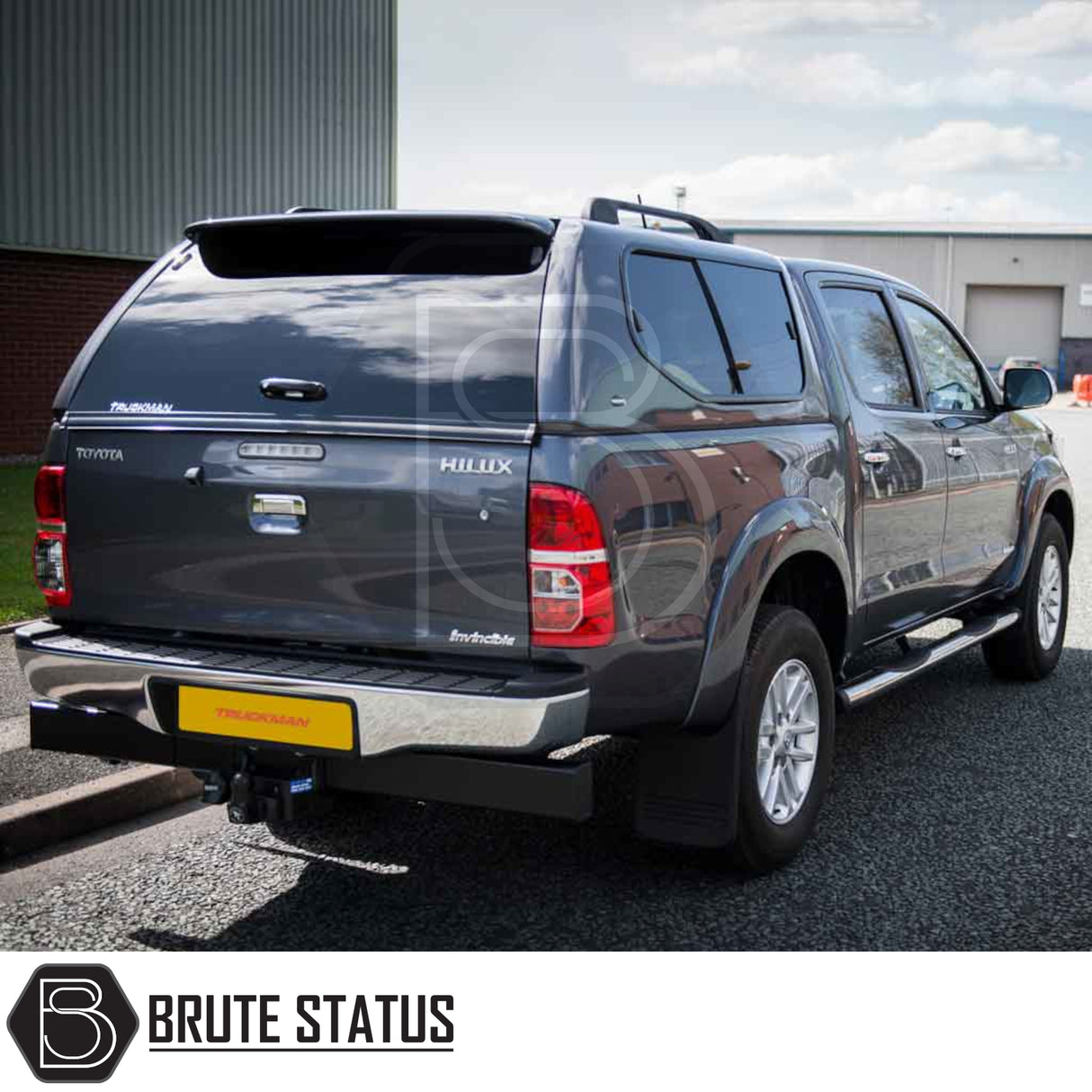 Toyota Hilux 2005-2016 MK6, MK7 Truckman GLS Hardtop Canopy with remote locking, featuring lockable sliding windows and a high-level brake light, enhancing truck utility.