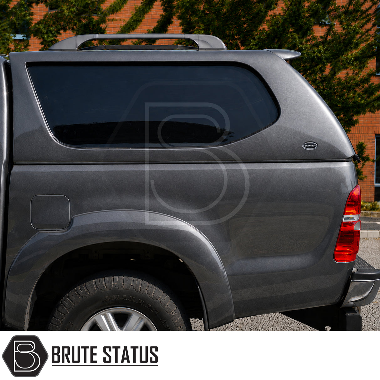 Solid-sided Toyota Hilux MK6 MK7 Truckman L-Series canopy with secure remote locking system