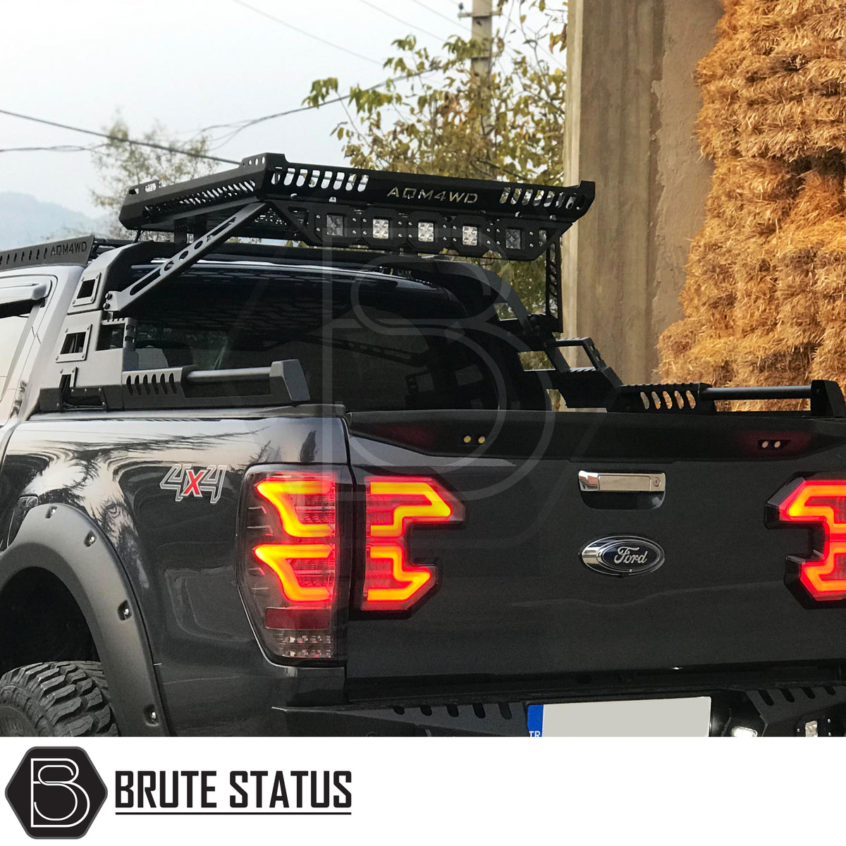Universal off road LED lighting set with 5 bright lights for pickup truck roof basket and roll bar basket accessories